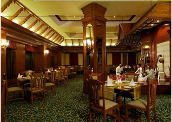 Vivanta Ernakulam, Marine Drive